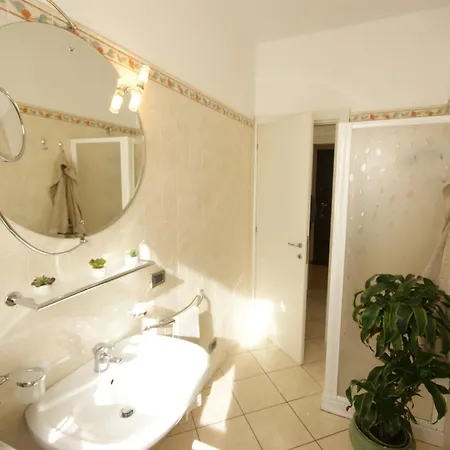 Dama Del Ginevra Appartement *