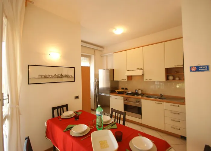 Dama Del Ginevra Lejlighed Stresa