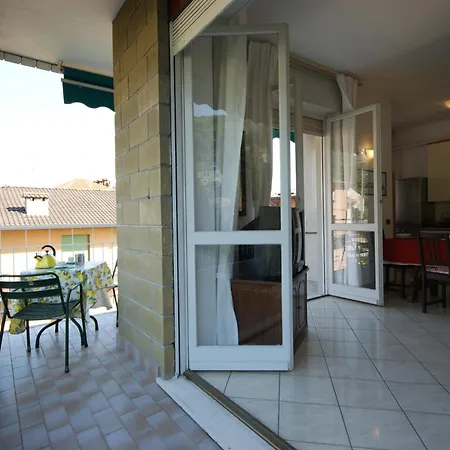 Dama Del Ginevra * Stresa